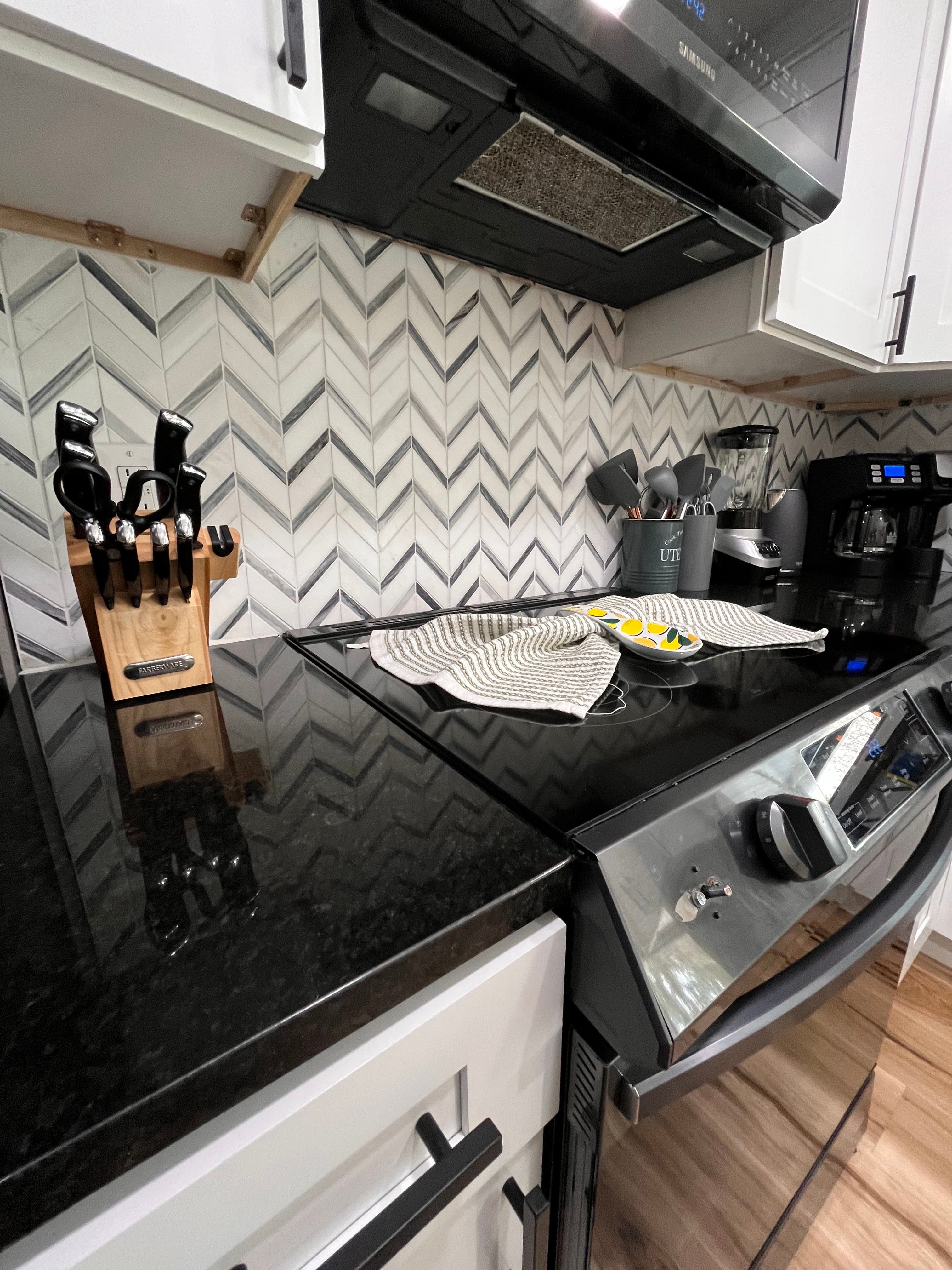 House cleaning in Wesley Chapel — floors & baseboards